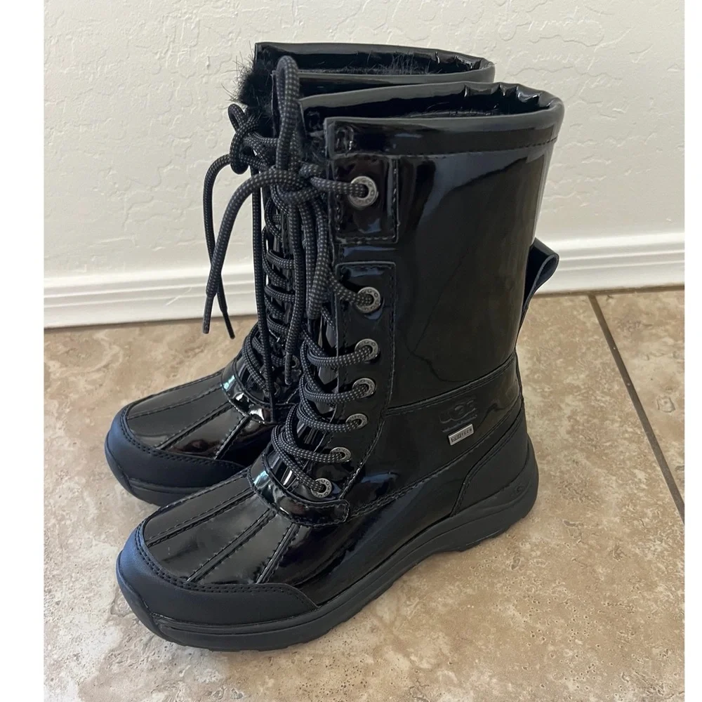 UGG WOMEN'S PATENT LEATHER ADIRONDACK III SHEARLING LINED BOOTS BLACK Sz 5.5